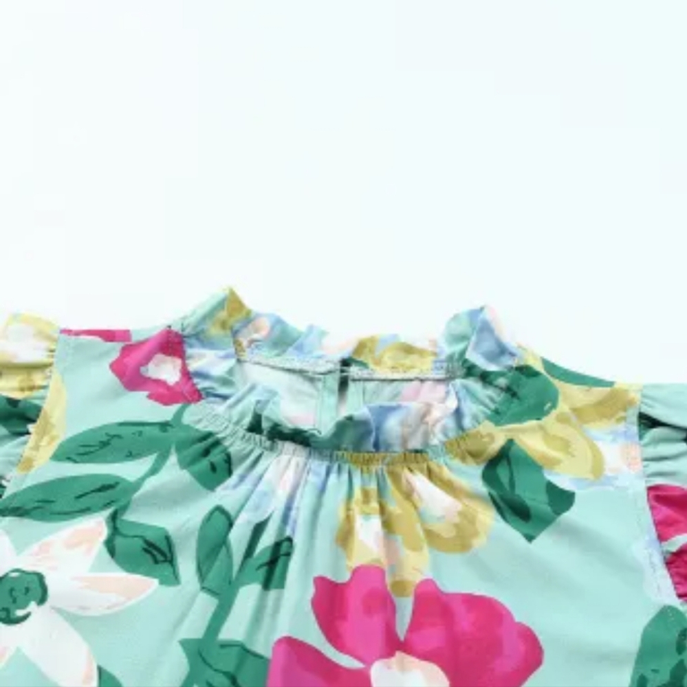 New Green floral top - Picture 9 of 16